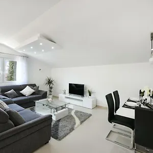  Apartment Monika - Private Terrace & Parking